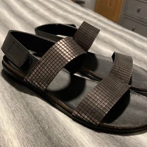 Kenneth Cole Reaction Sandals
